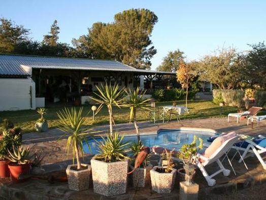 Villa Etango Ranch Guest Farm à Voigtland Extérieur photo